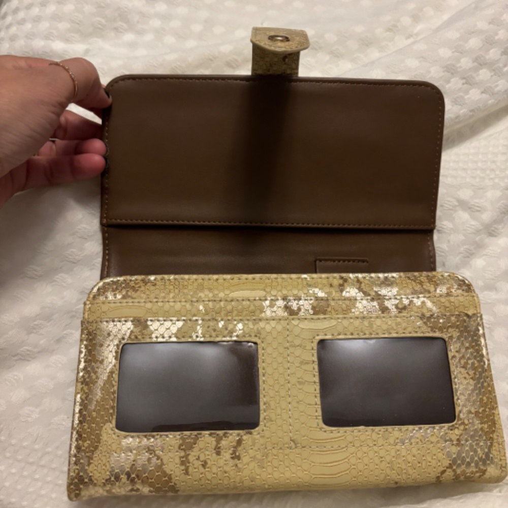 Wallet - Picture 3 of 6